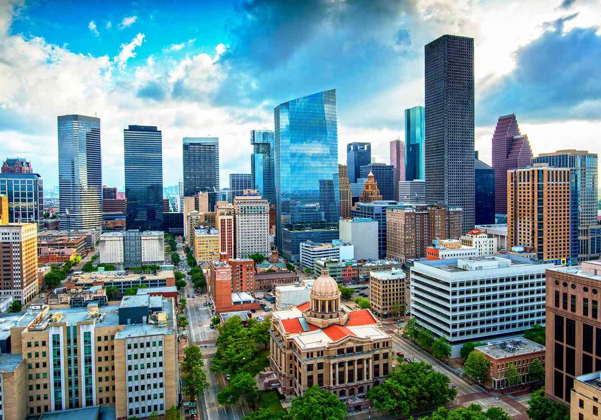 Comparing Houston’s Top Hotels: Luxury to Budget-Friendly Options