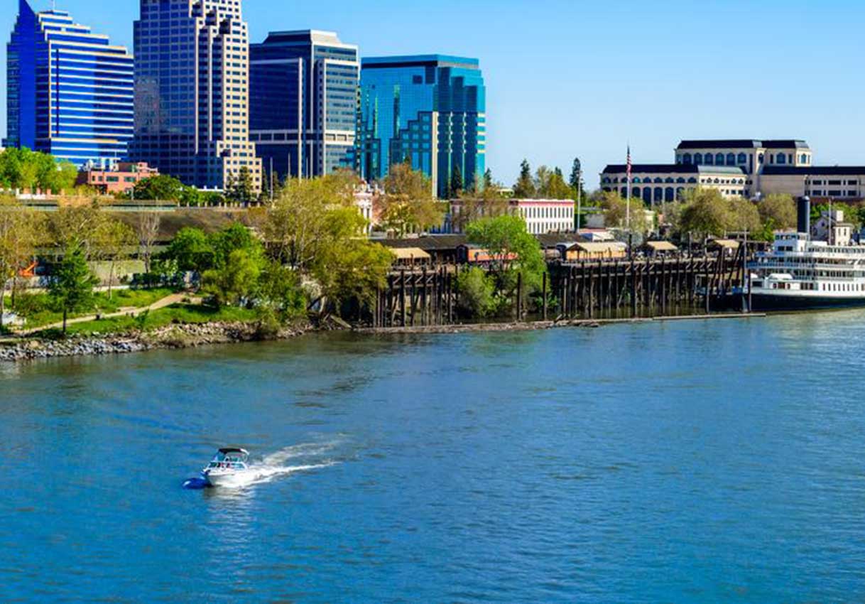 Essential Tools and Apps for Traveling in Sacramento